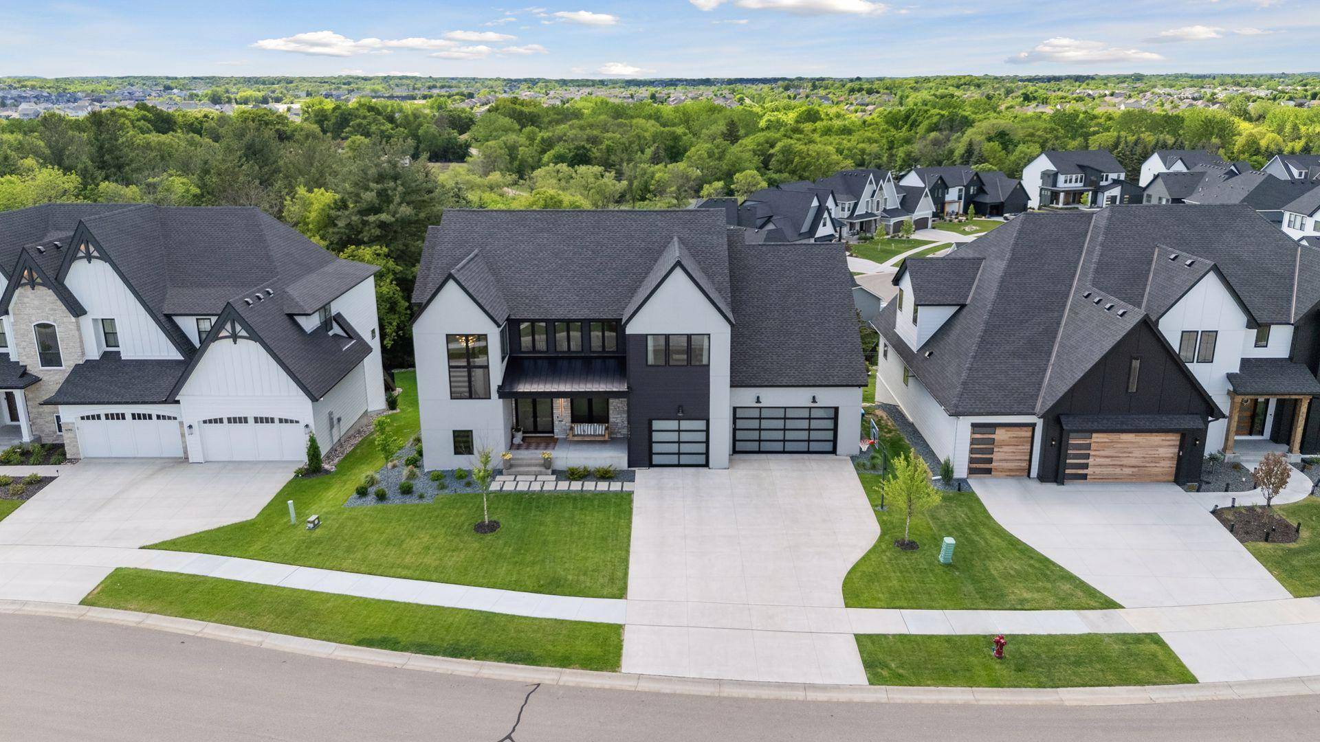 6297 Yuma LN N, Maple Grove, MN 55311