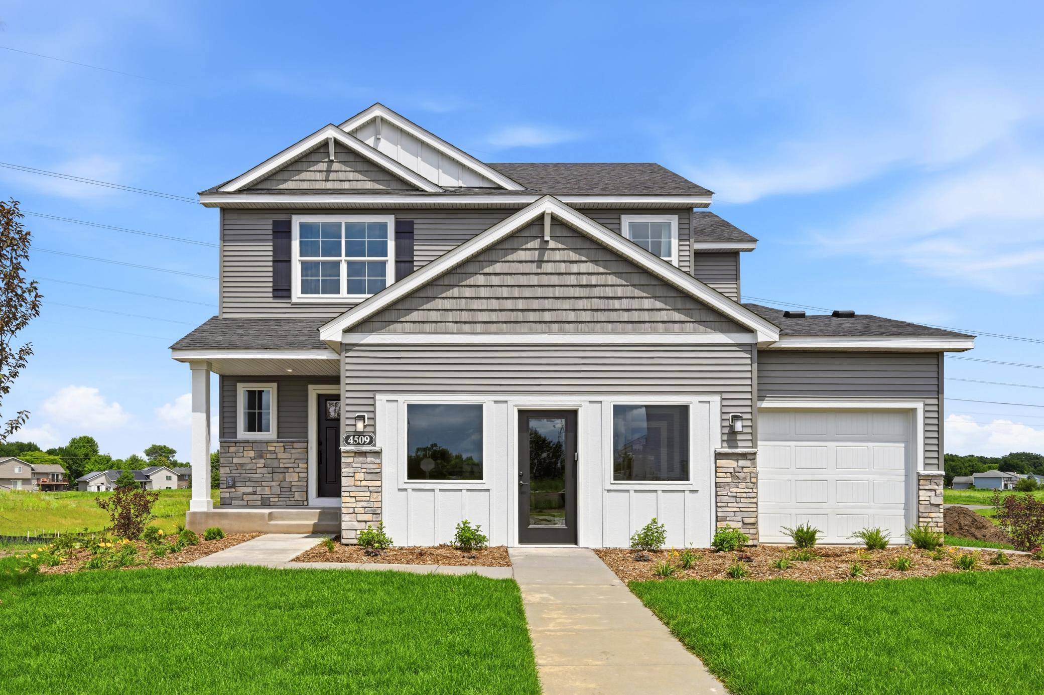 4519 89th ST NE, Monticello, MN 55328