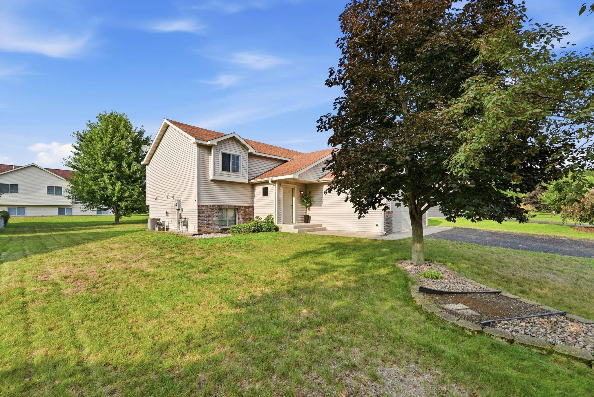 17056 Trillium LN, Big Lake, MN 55309