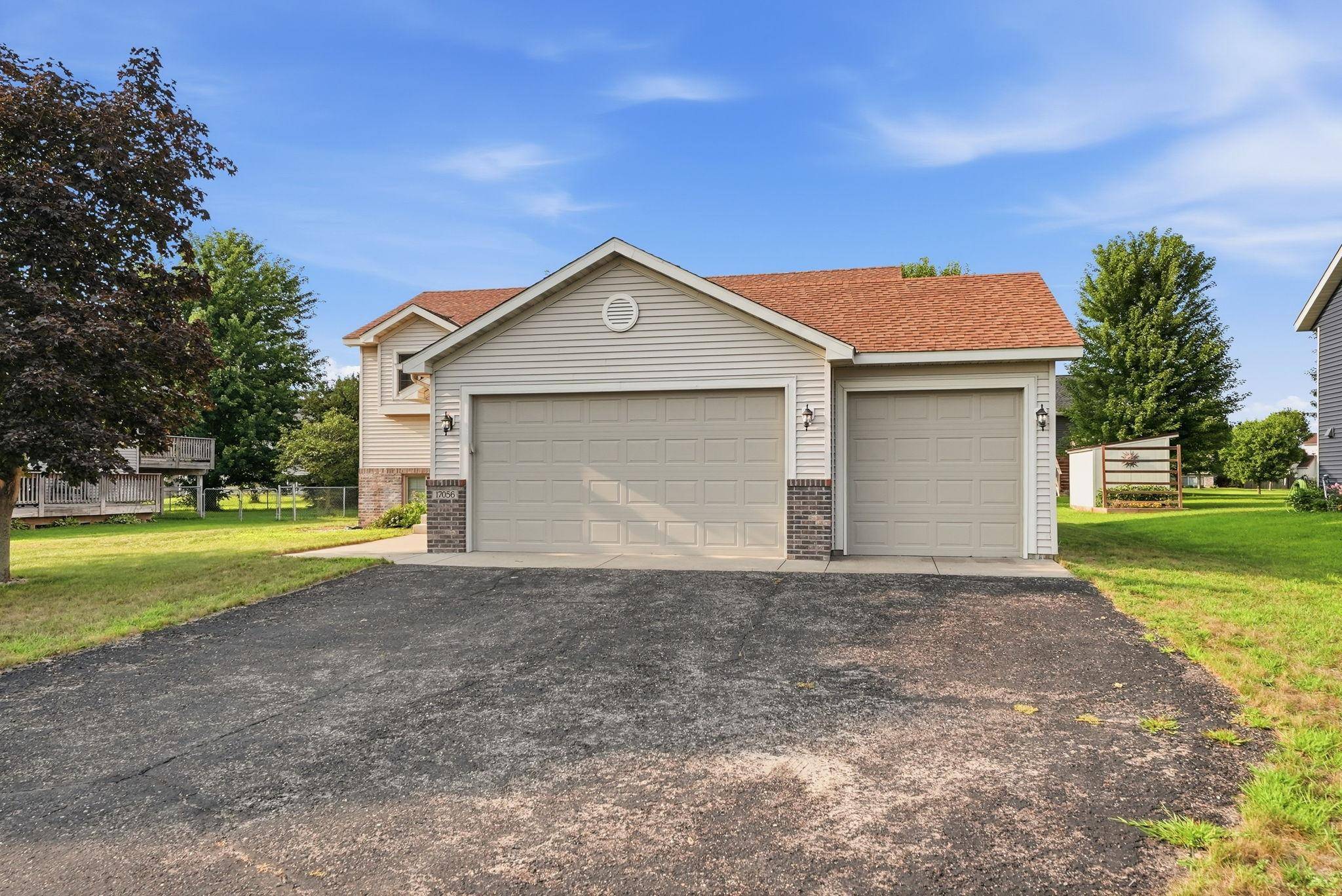 17056 Trillium LN, Big Lake, MN 55309