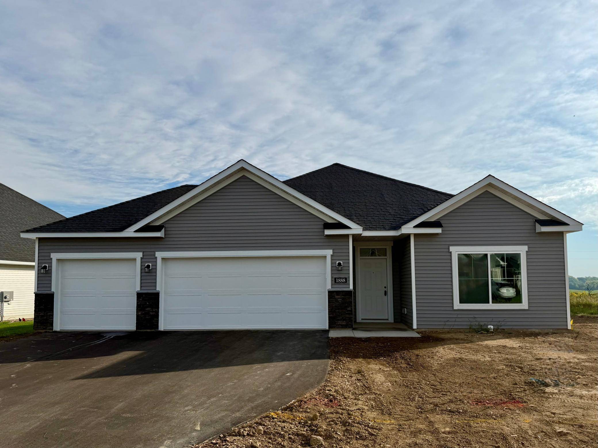 1888 Aster CT, Buffalo, MN 55313