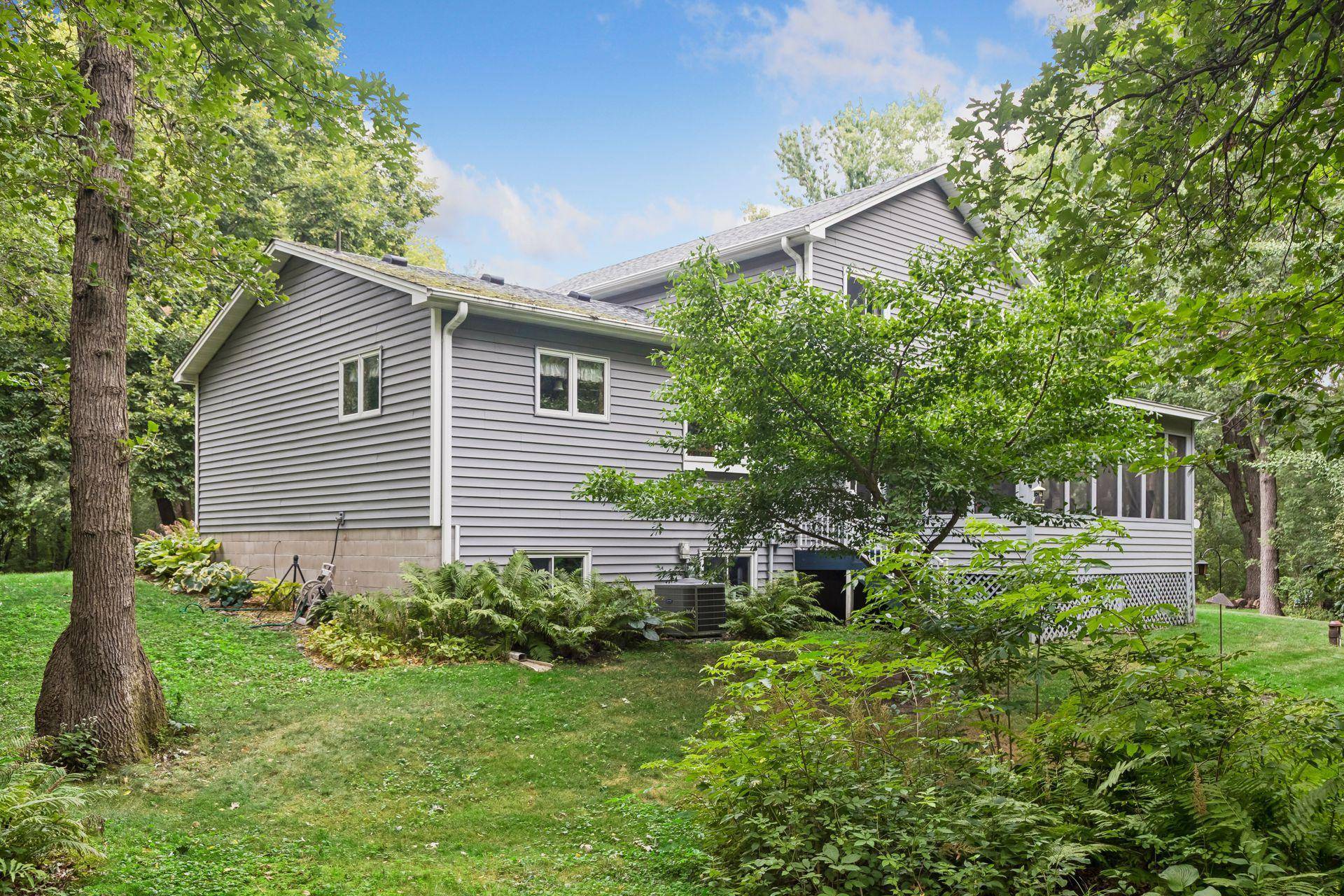 6152 Laurene AVE, Lino Lakes, MN 55014