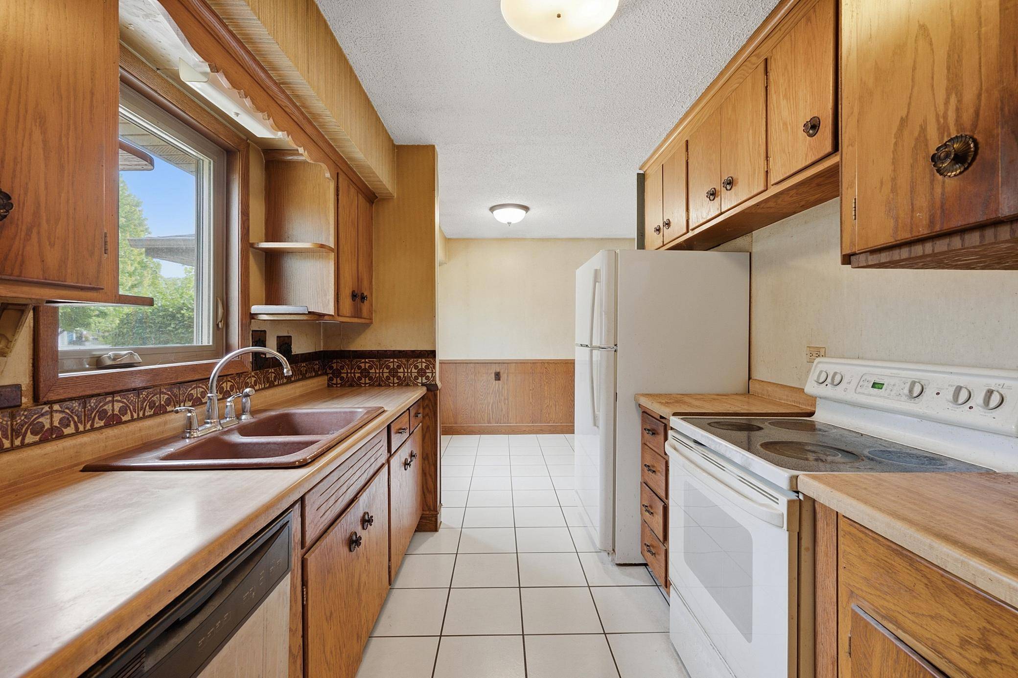 2117 W 83rd ST, Bloomington, MN 55431