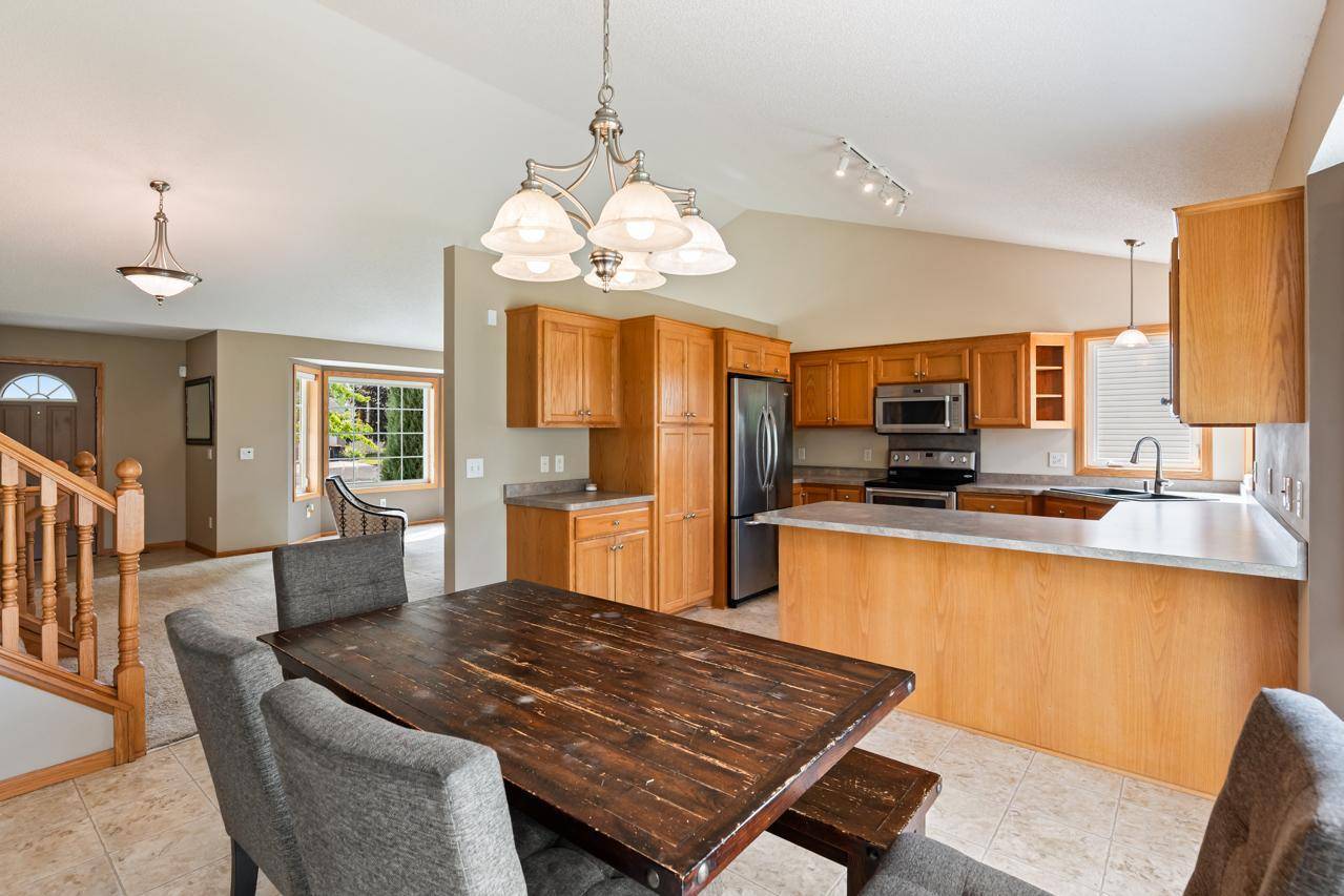 18854 Dupont WAY, Farmington, MN 55024
