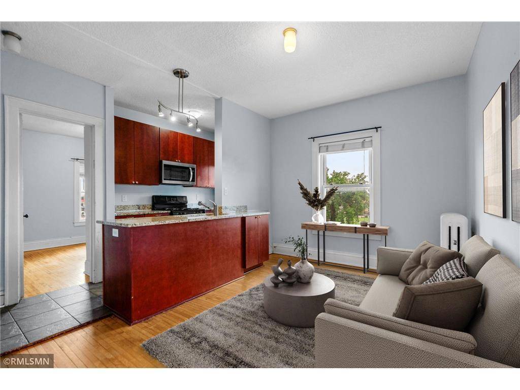 2881 Irving AVE S #305, Minneapolis, MN 55408