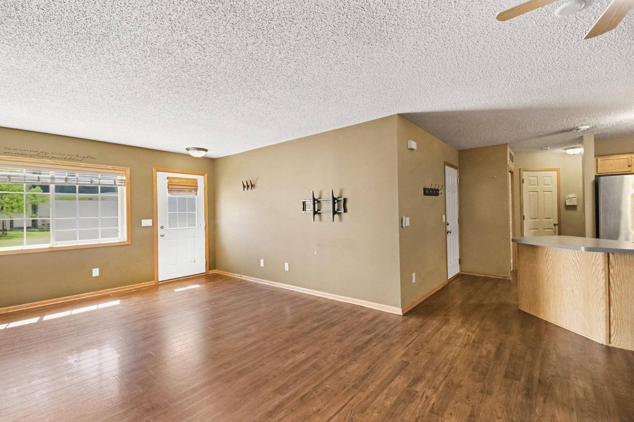 1113 Whisper ST NW, New Prague, MN 56071