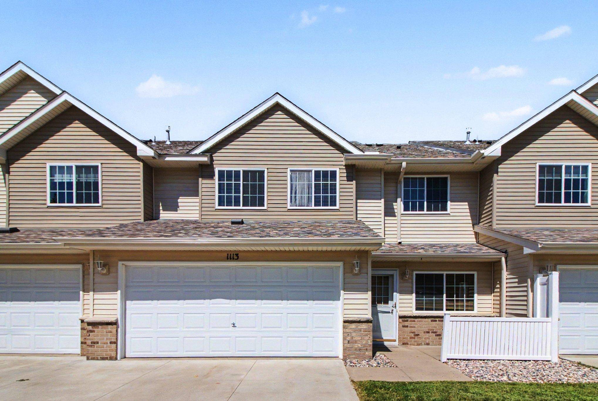 1113 Whisper ST NW, New Prague, MN 56071