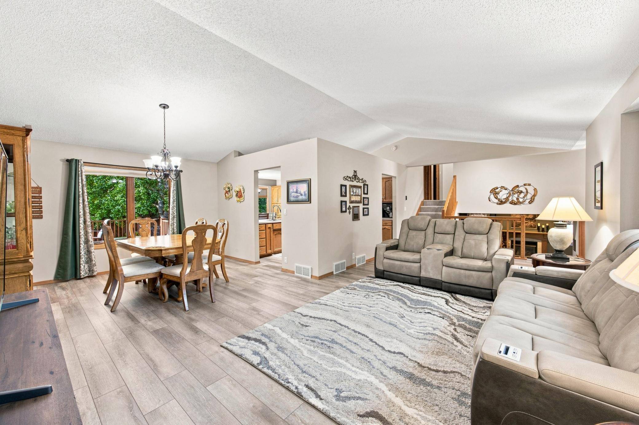 3132 37 1/2 AVE S, Fargo, ND 58104