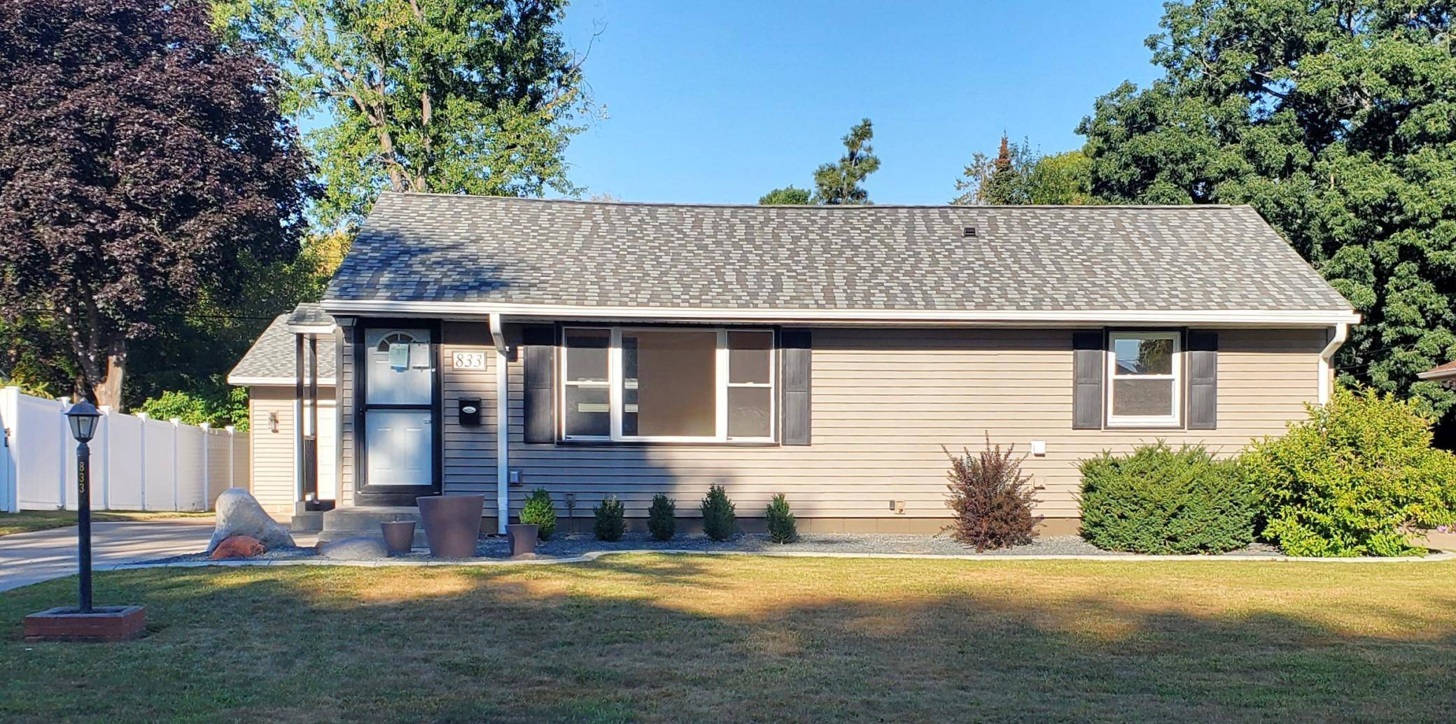 833 24th AVE N, South Saint Paul, MN 55075