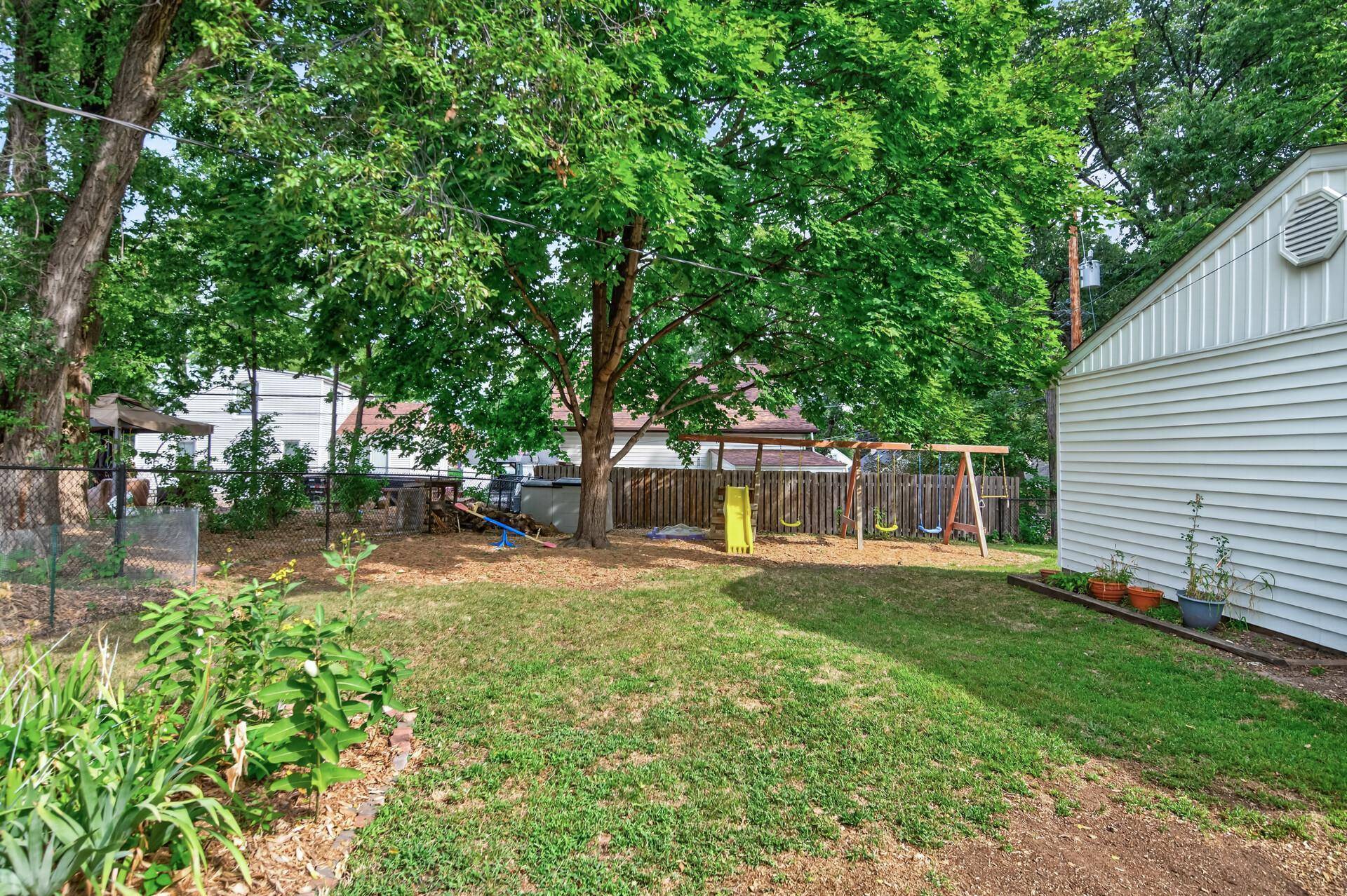 309 1st ST N, Hopkins, MN 55343