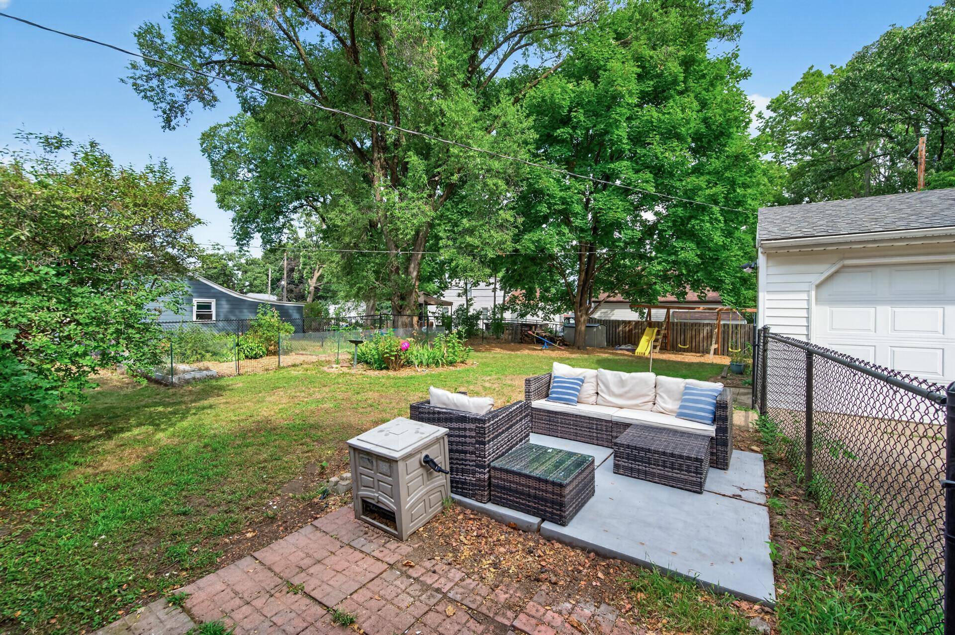 309 1st ST N, Hopkins, MN 55343