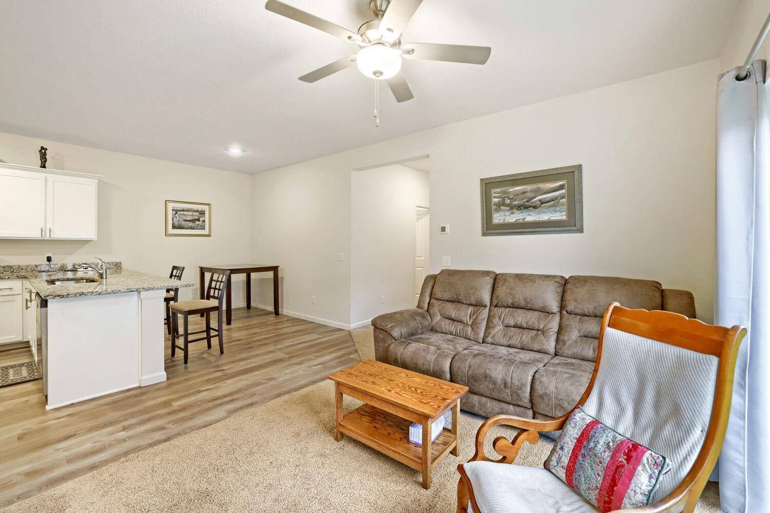 39812 Fallbrook AVE, North Branch, MN 55056