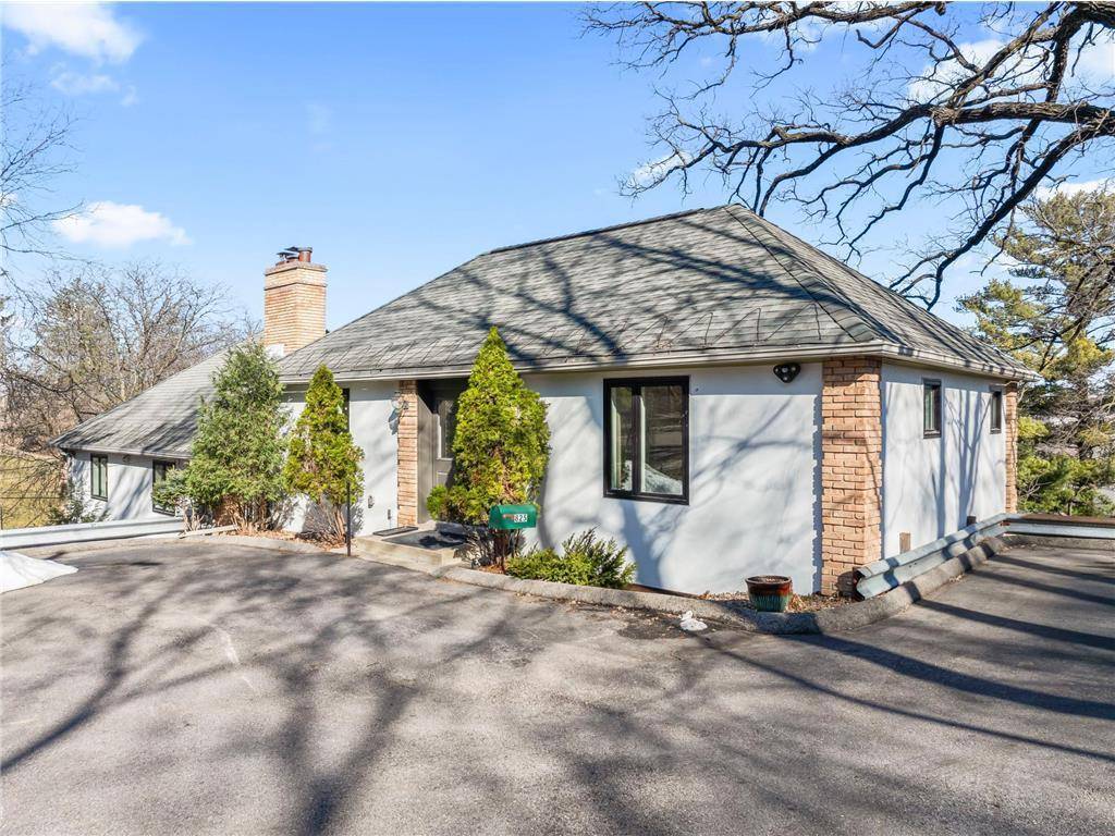 825 3rd ST SW, Rochester, MN 55902
