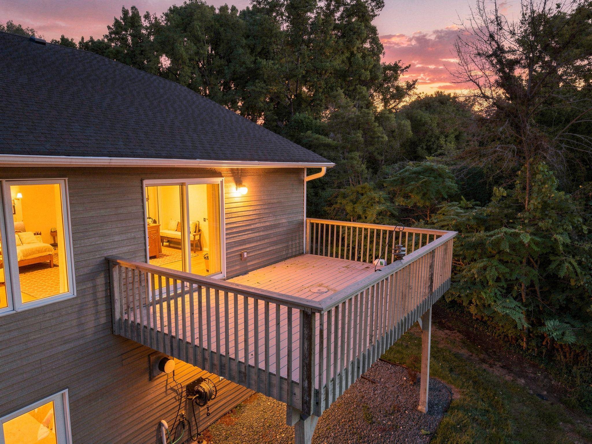 4166 Thornhill LN, Vadnais Heights, MN 55127