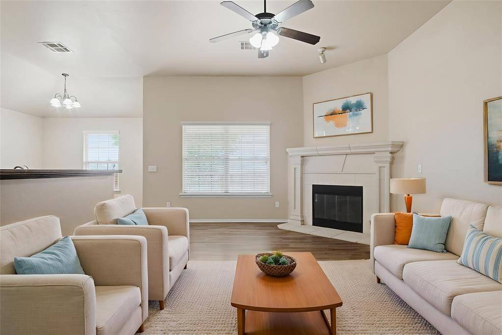 628 Inverleith CIR, Yukon, OK 73099