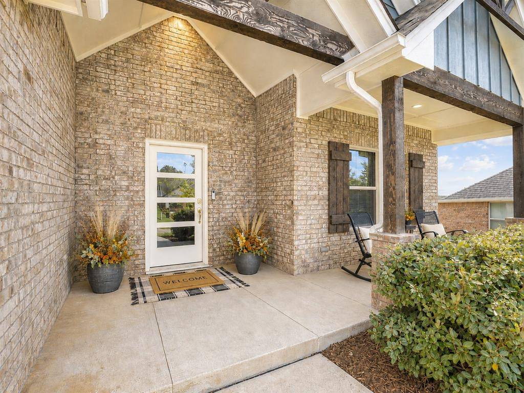 8708 Stark ST, Edmond, OK 73007