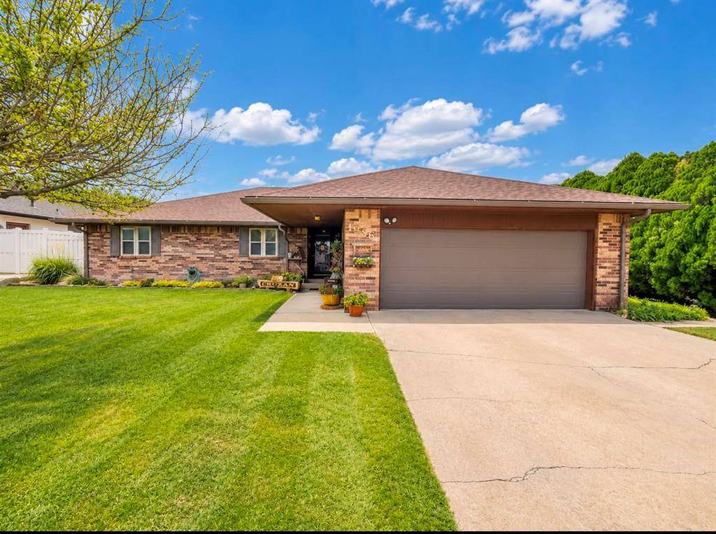 1936 Blue Sage DR, Guymon, OK 73942