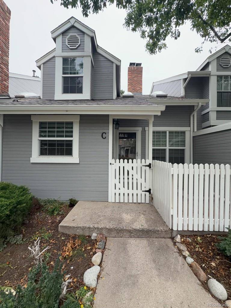 2876 W Long DR #C, Littleton, CO 80120