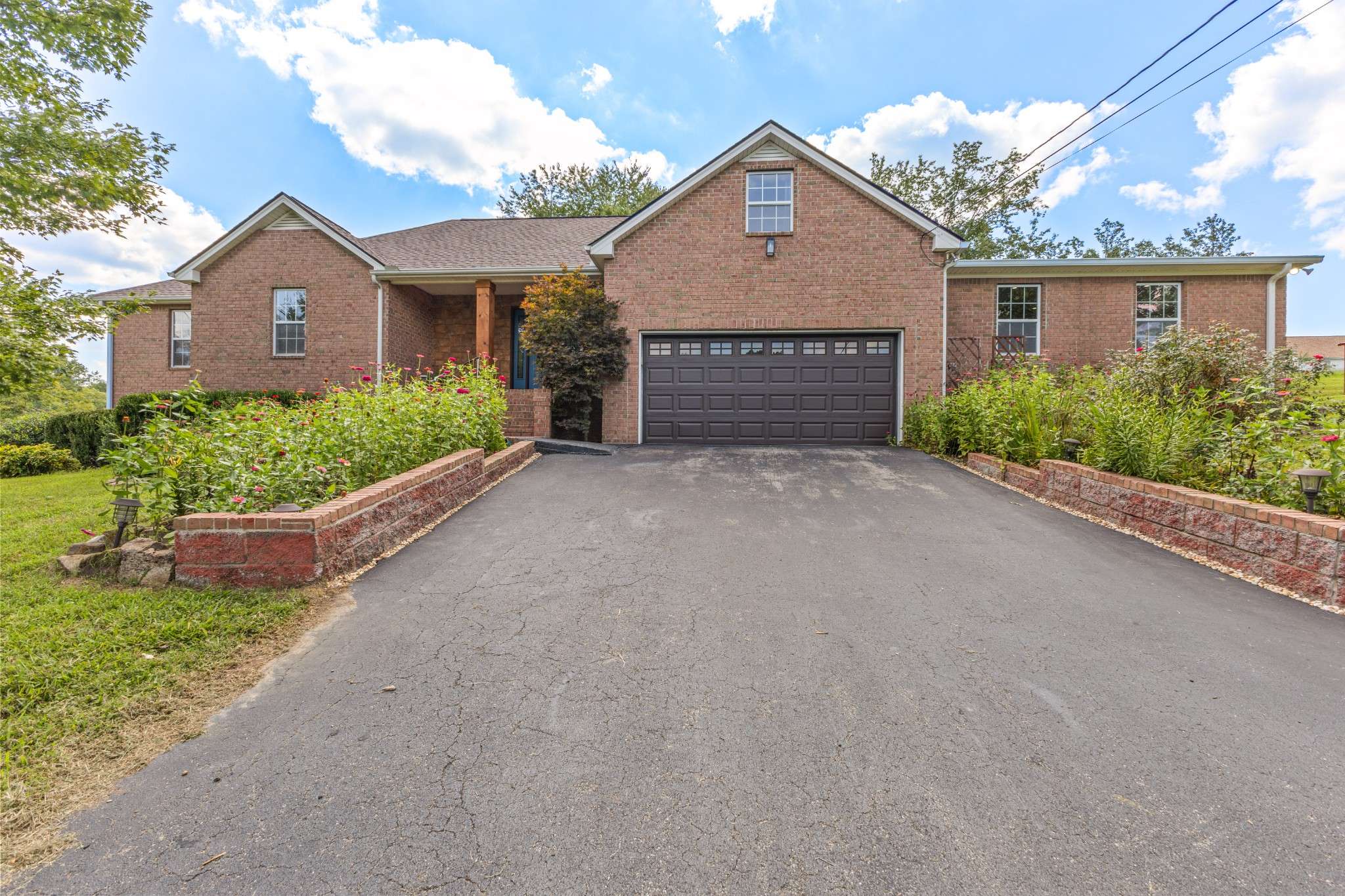 1198 W Grab Creek Rd, Dickson, TN 37055
