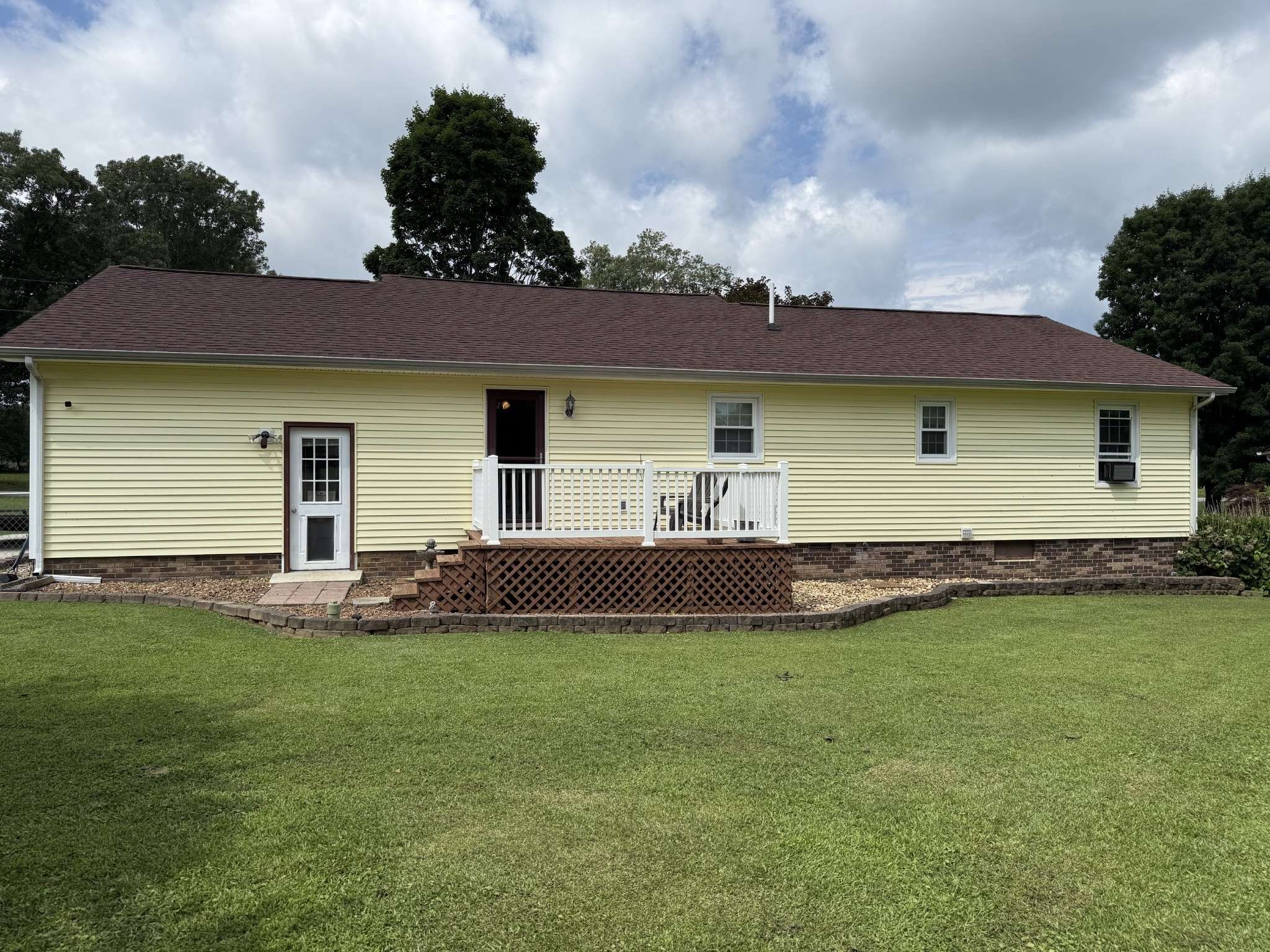 1088 Riley Creek Rd, Tullahoma, TN 37388