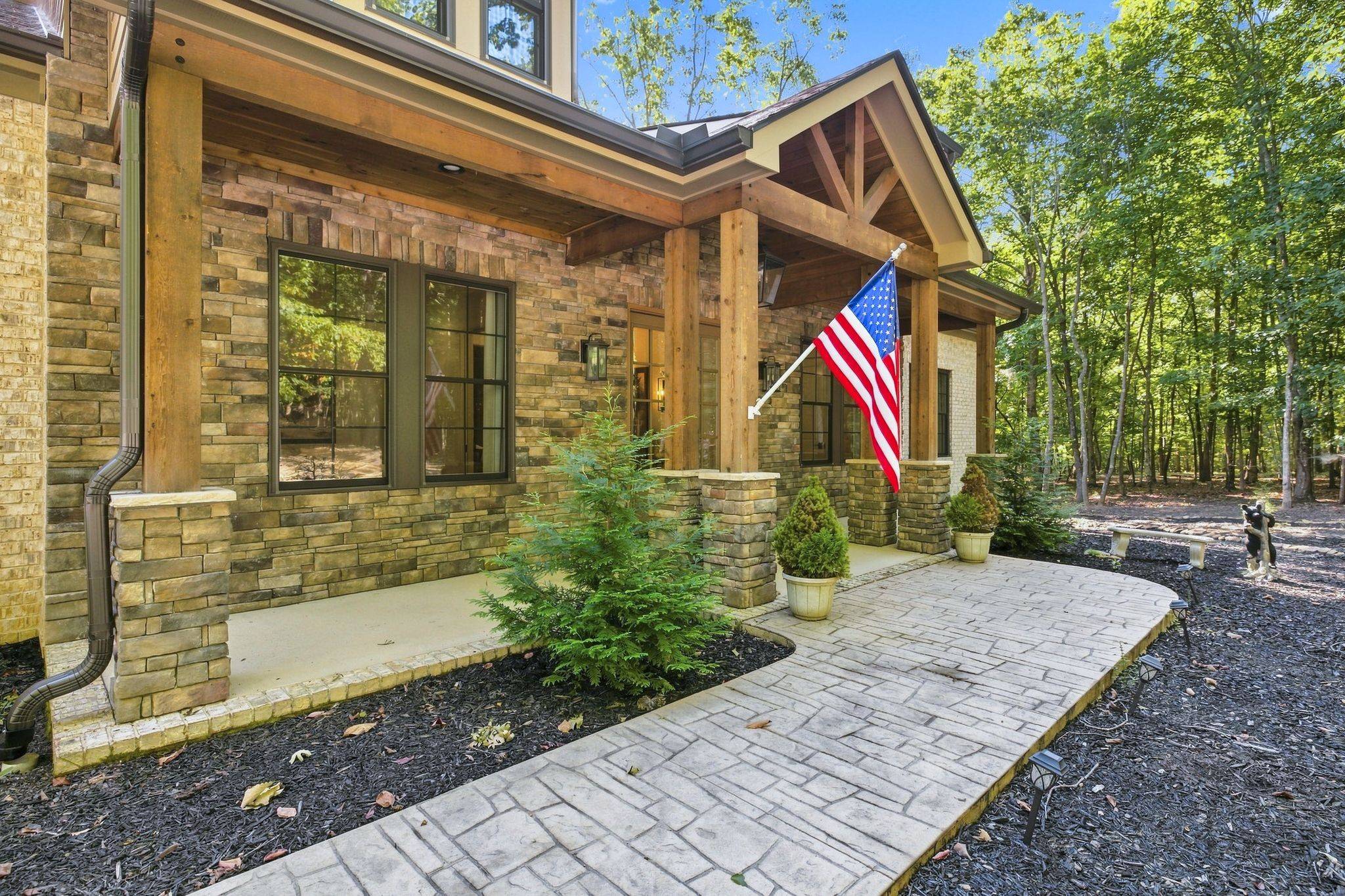 2186 Cooleys Rift Blvd, Monteagle, TN 37356