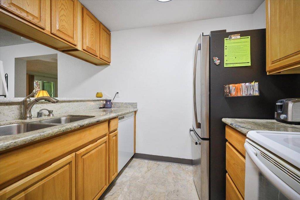 6017 E 6th Ave #M-208, Spokane, WA 99212