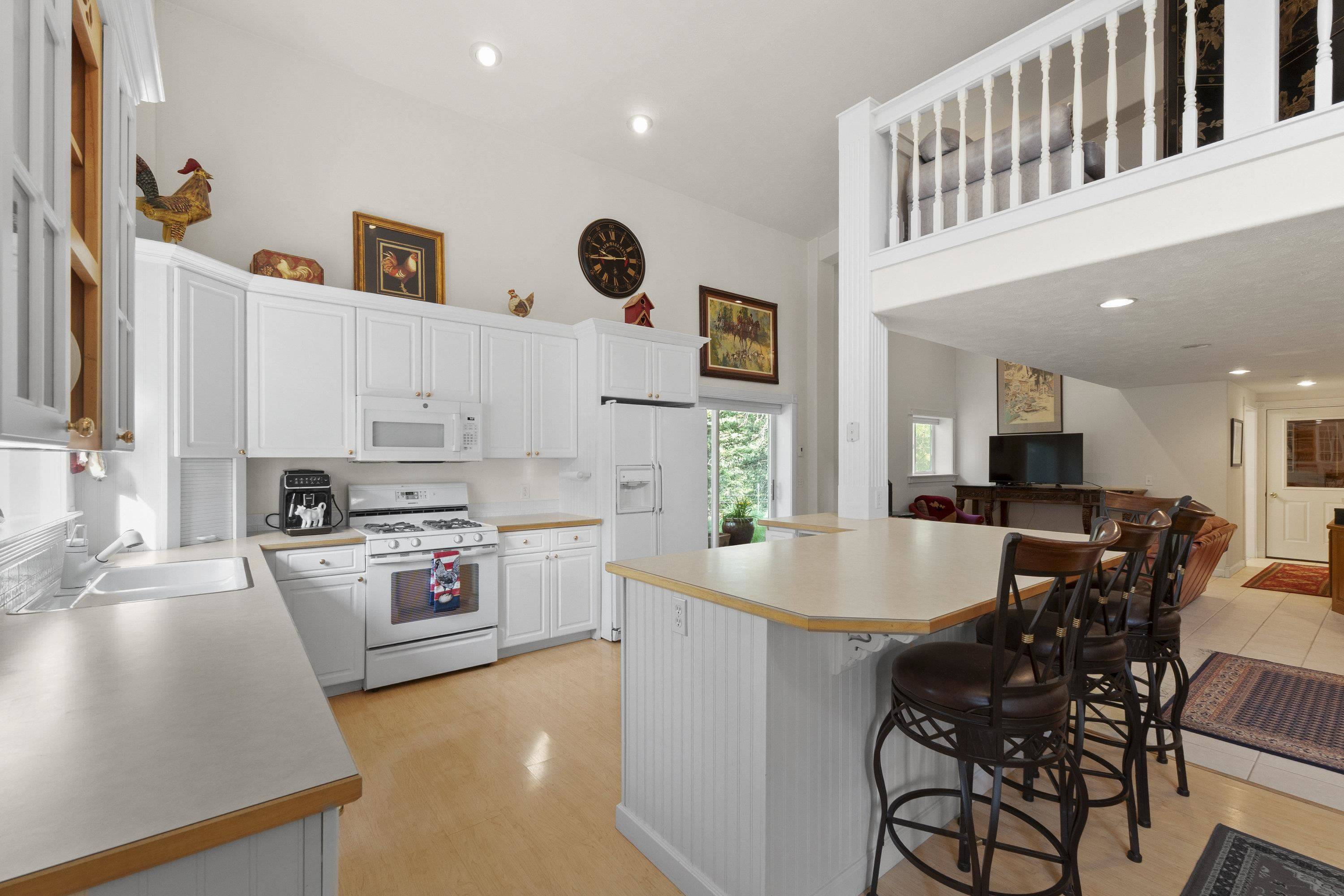 10718 S Mica Vista Ln, Mica, WA 99023