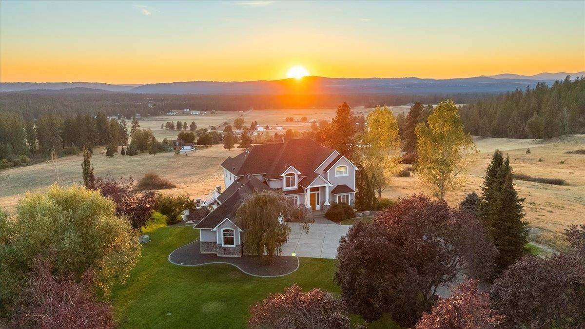 16815 N Greenbluff Rd, Colbert, WA 99005