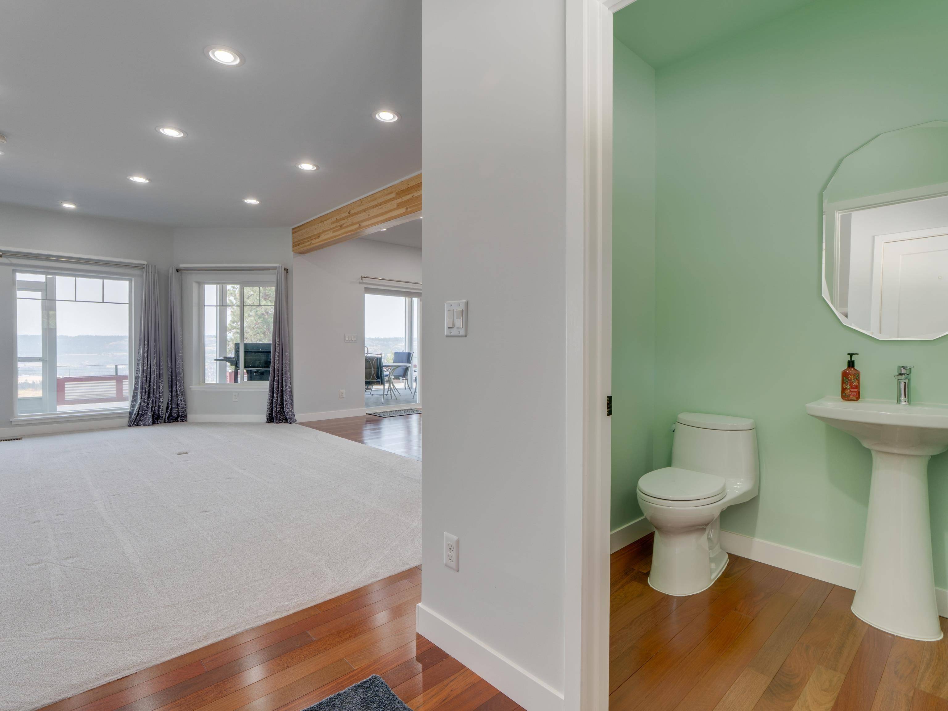 6560 Pine Ridge WAY, Nine Mile Falls, WA 99026