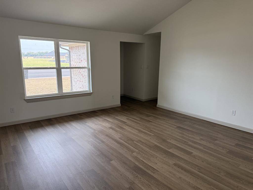 402 N Nolan River Road #A, Cleburne, TX 76033