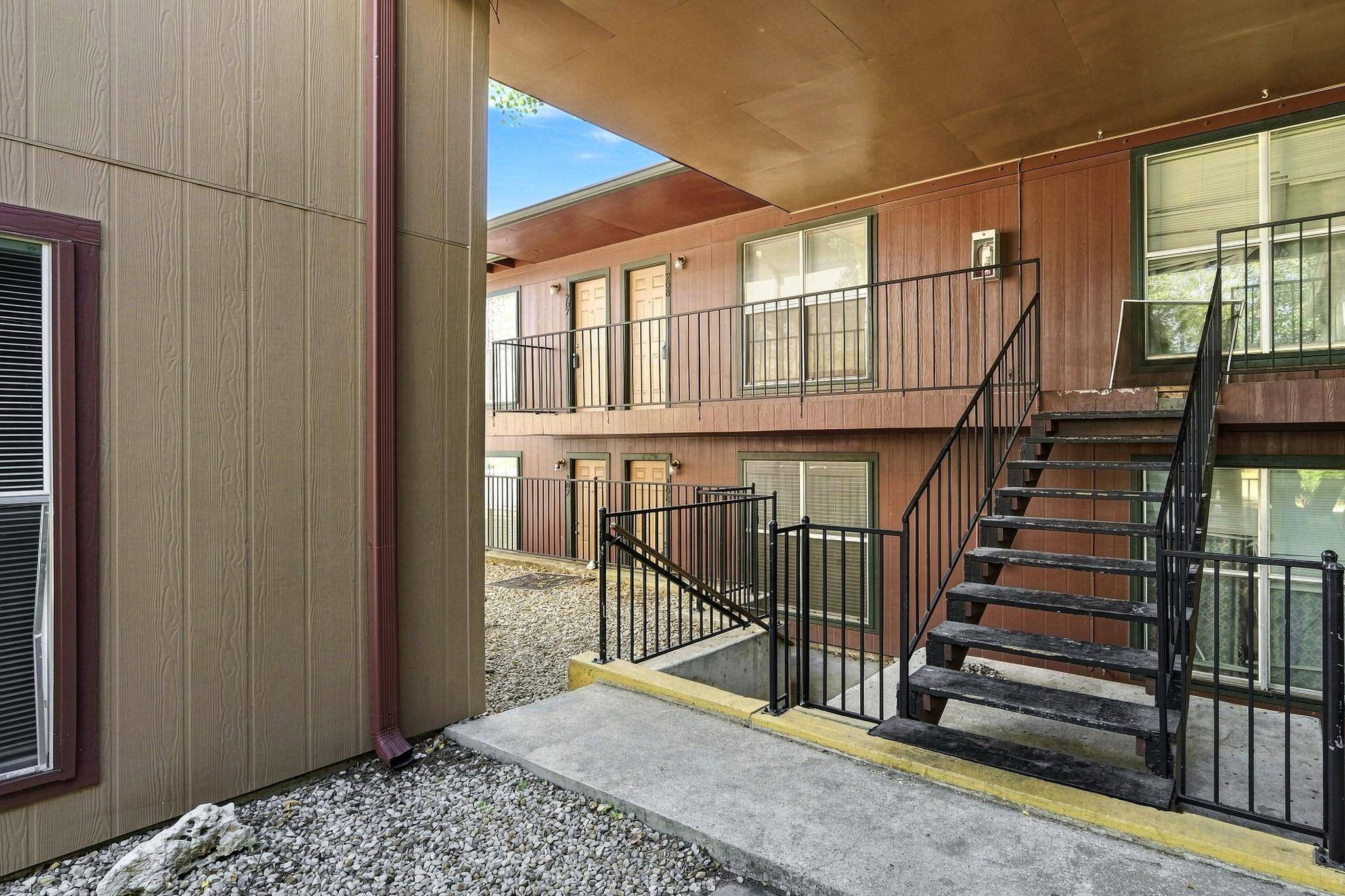 2319 Greenfield PKWY #207, Austin, TX 78741