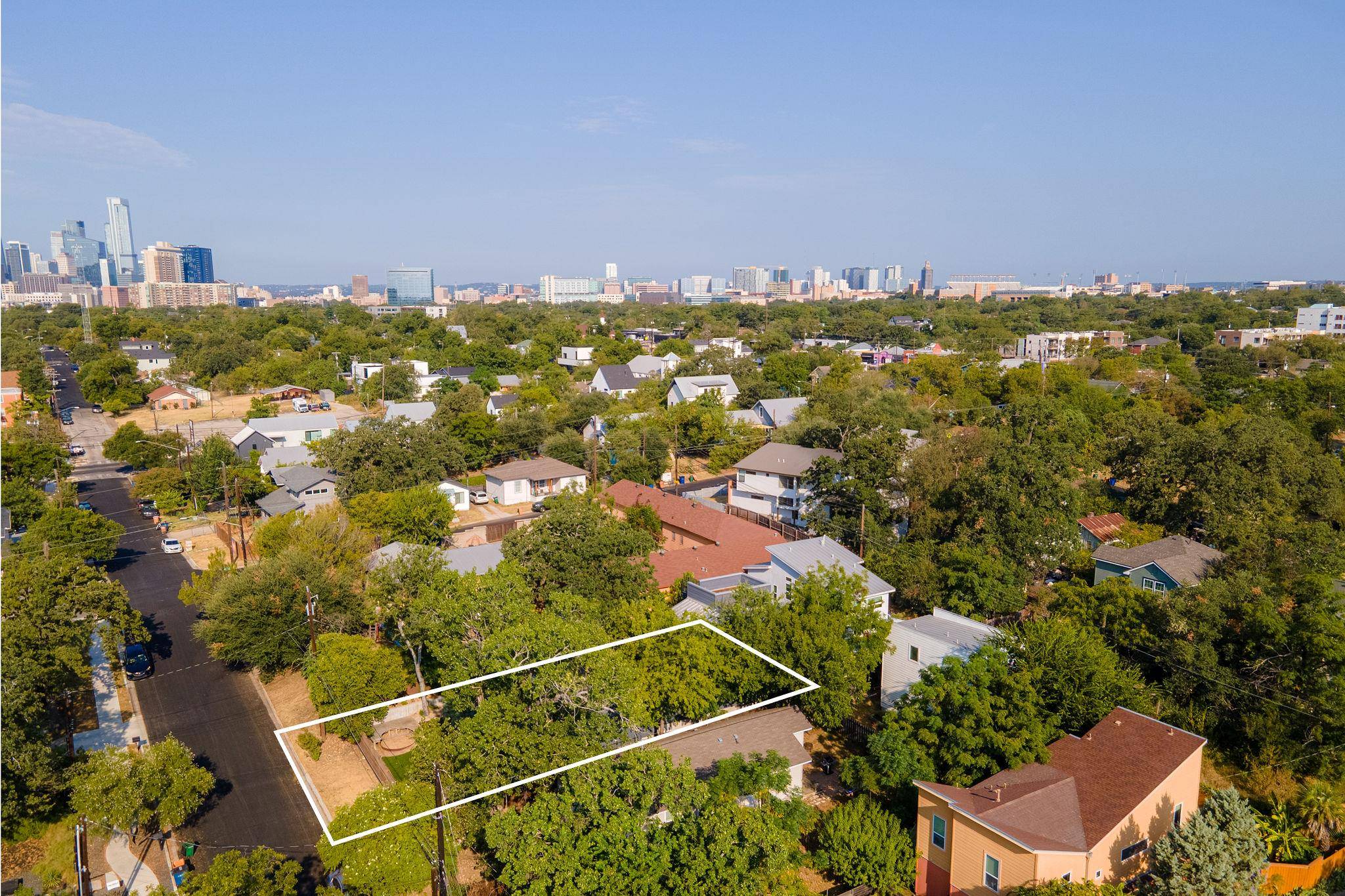 2004 Pennsylvania Ave #A, Austin, TX 78702