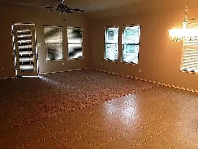520 S Brook DR, Leander, TX 78641