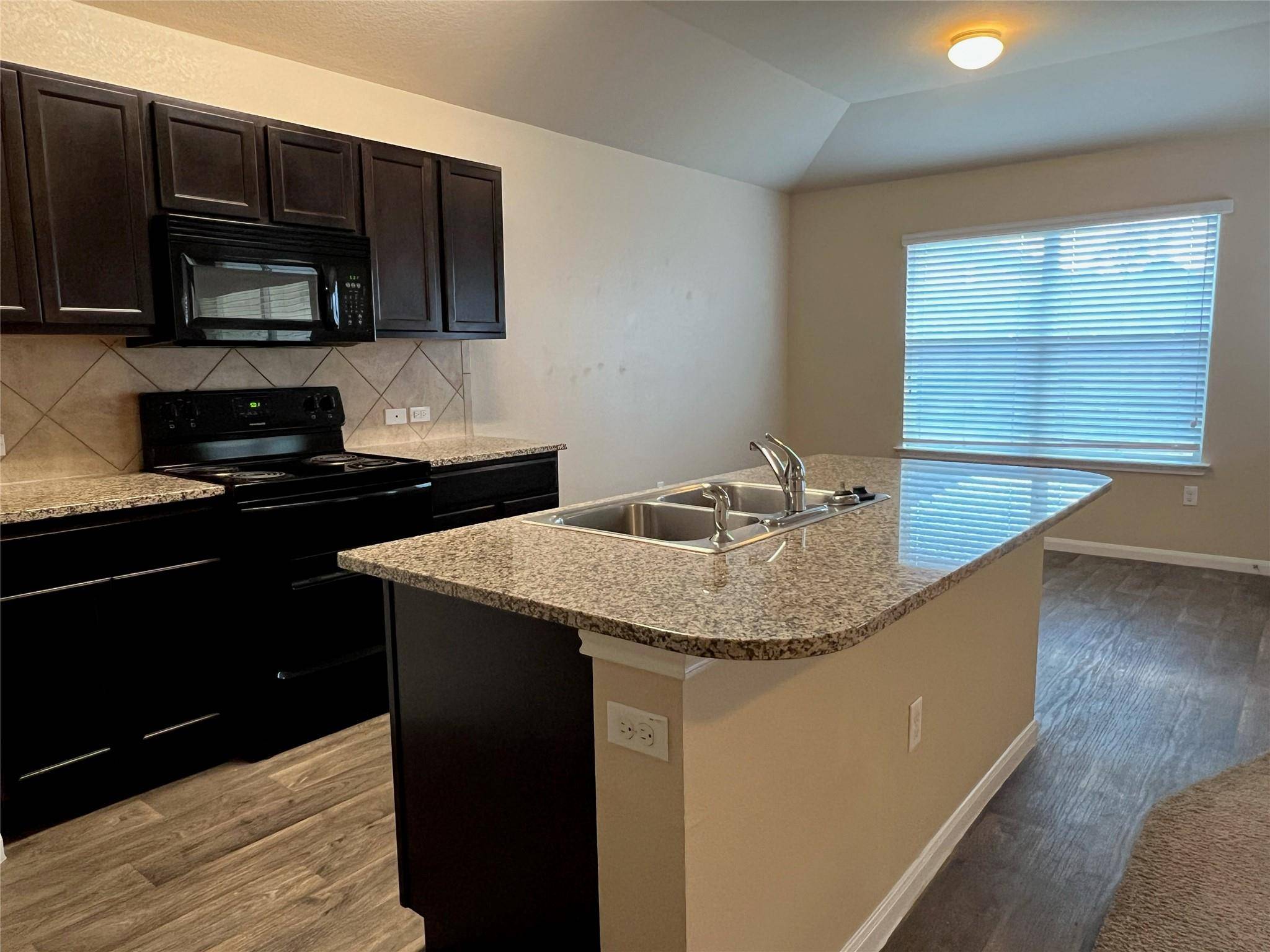 119 Acadia CV, Hutto, TX 78634