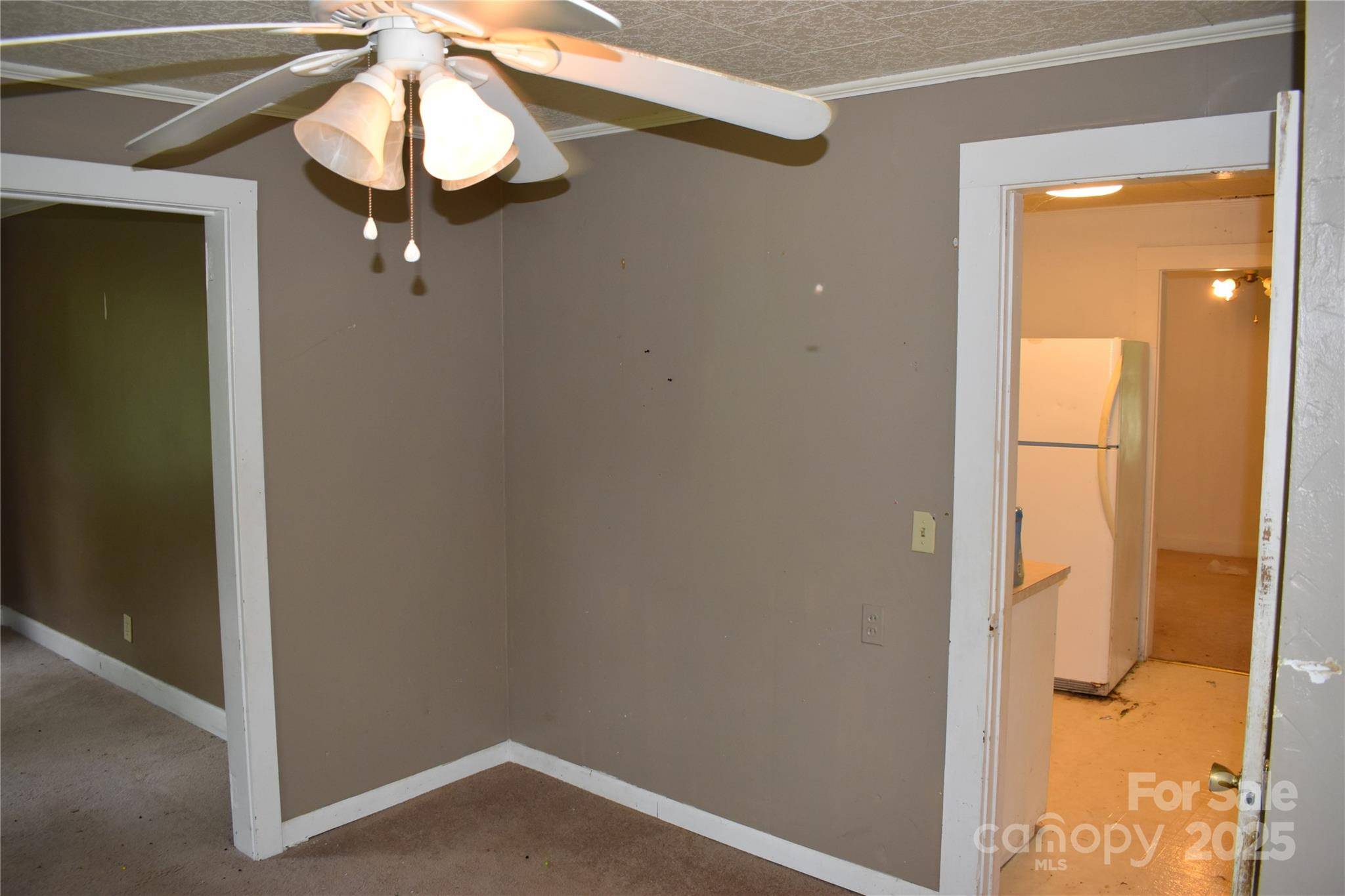 18417 Hwy 221 HWY N, Marion, NC 28752