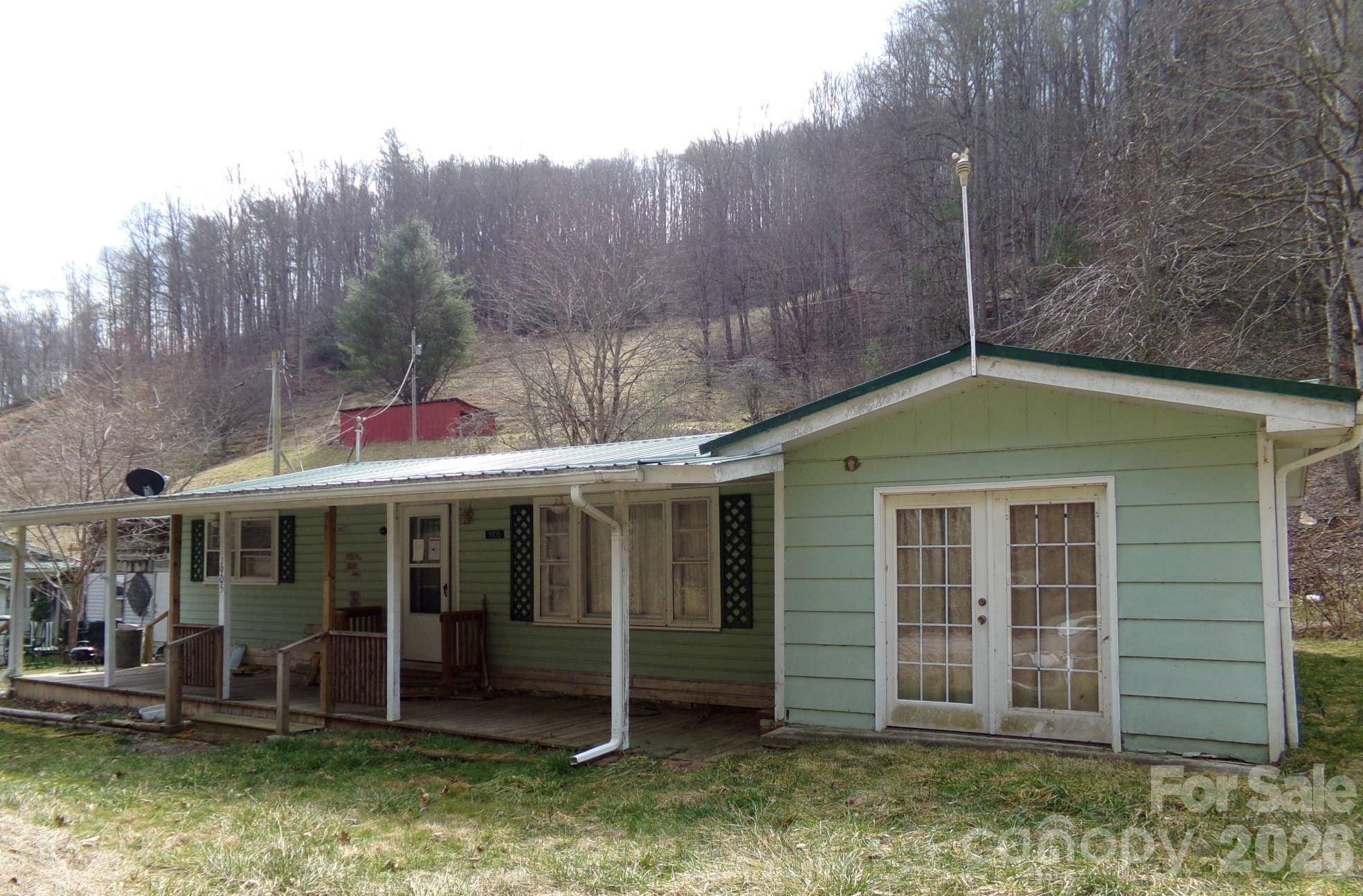 1905 Little Creek RD, Burnsville, NC 28714