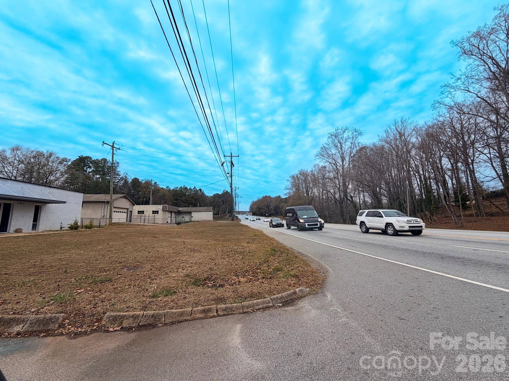 2738B Poinsett HWY, Greenville, SC 29609