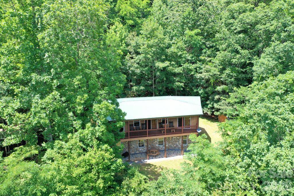 470 Bear Ridge RD, Tuckasegee, NC 28783