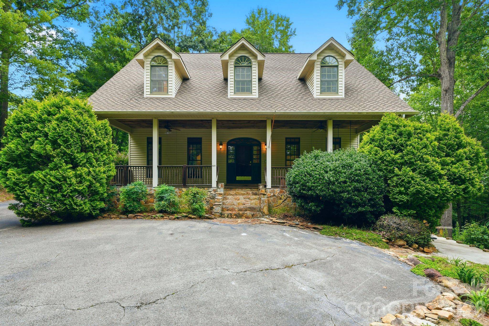 721 Canterbury RD, Kings Mountain, NC 28086