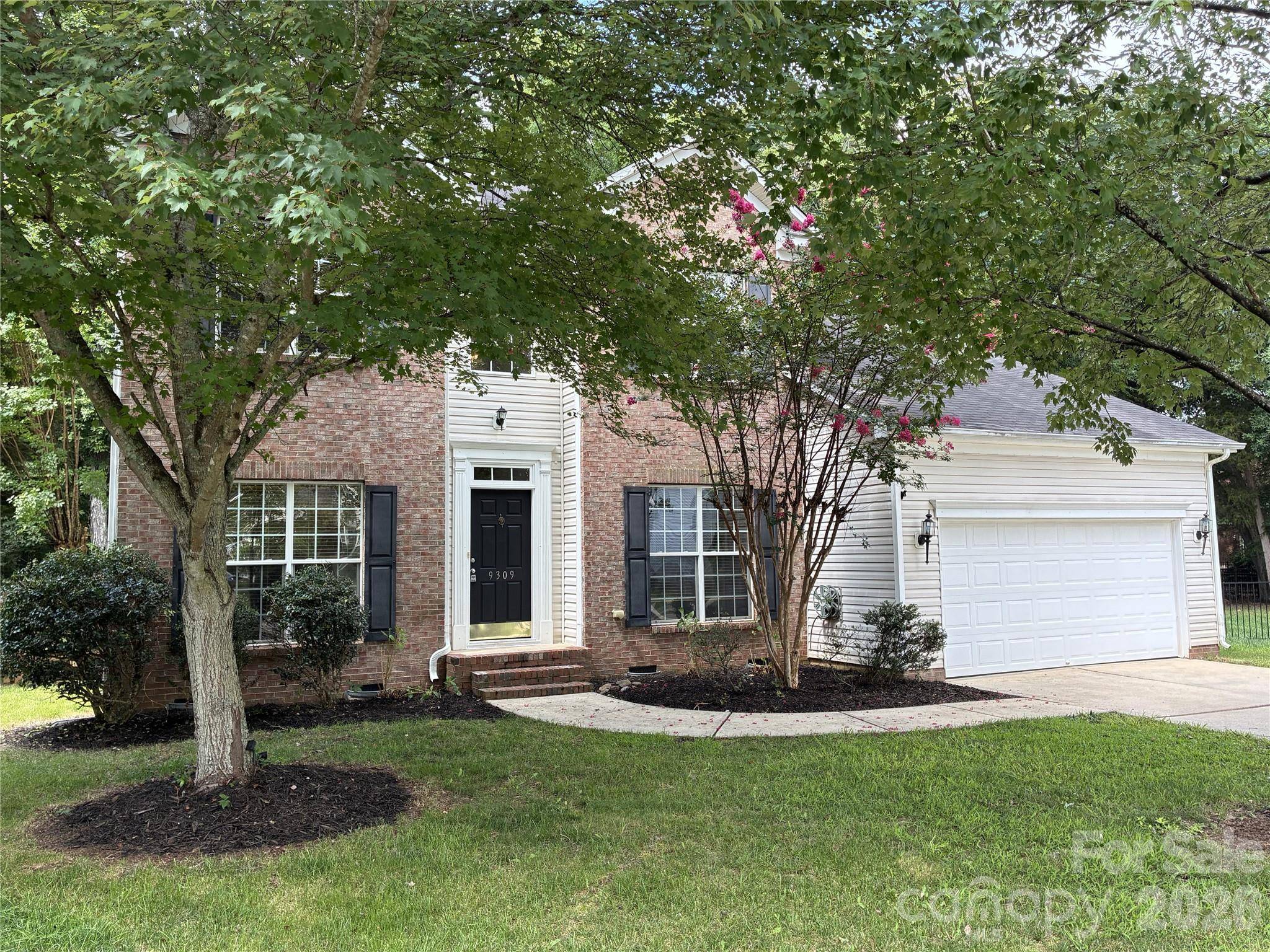 9309 Shrewsbury DR, Waxhaw, NC 28173