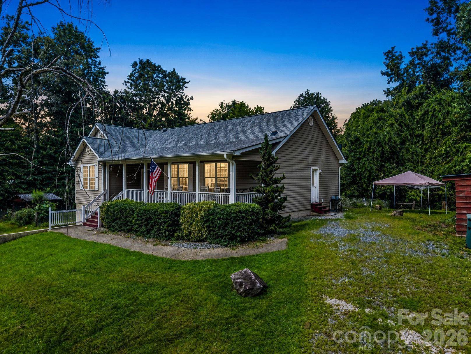 136 Limousine LN, Pisgah Forest, NC 28768