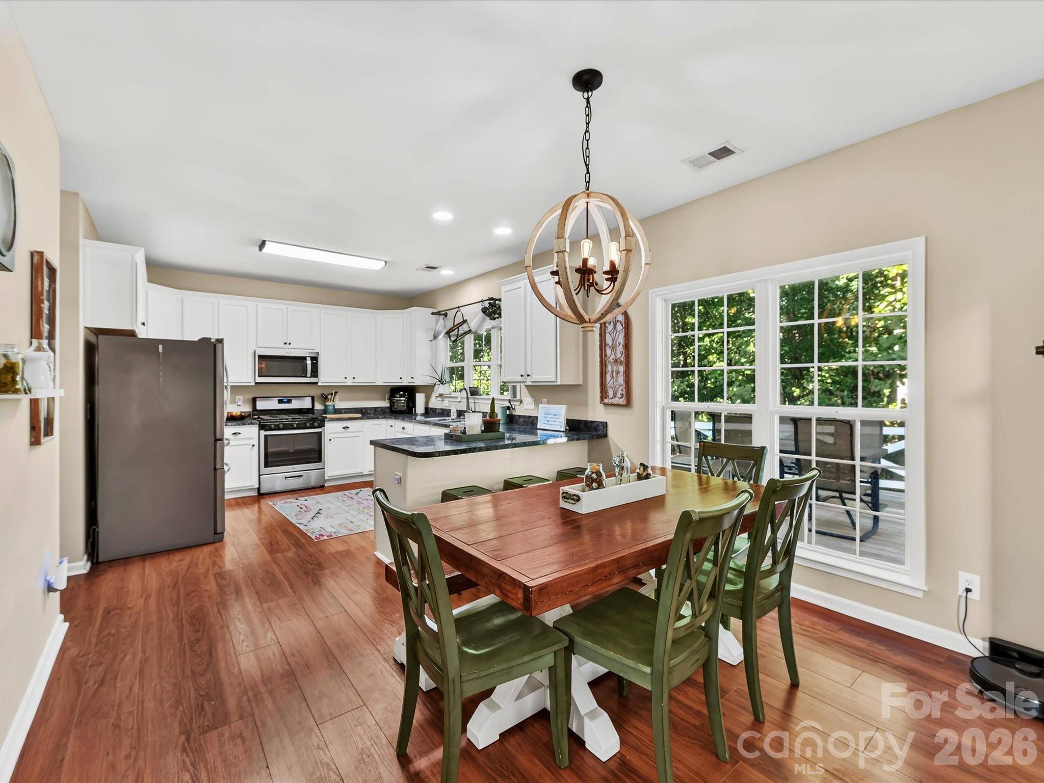 150 W Cavendish DR, Mooresville, NC 28115