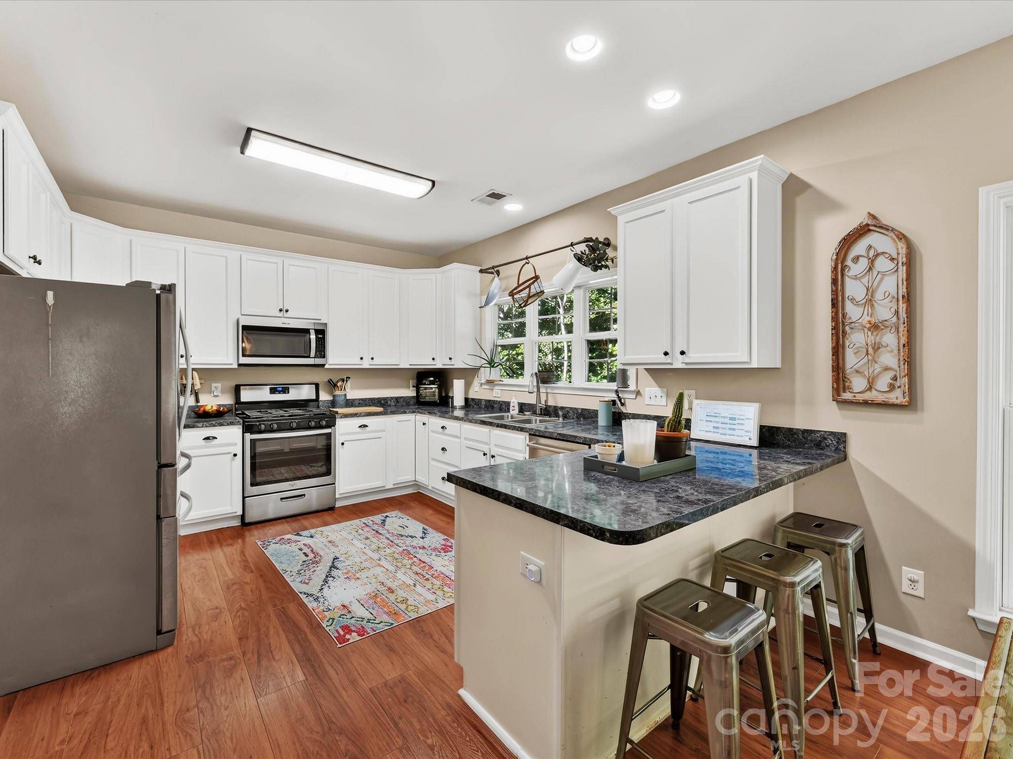 150 W Cavendish DR, Mooresville, NC 28115