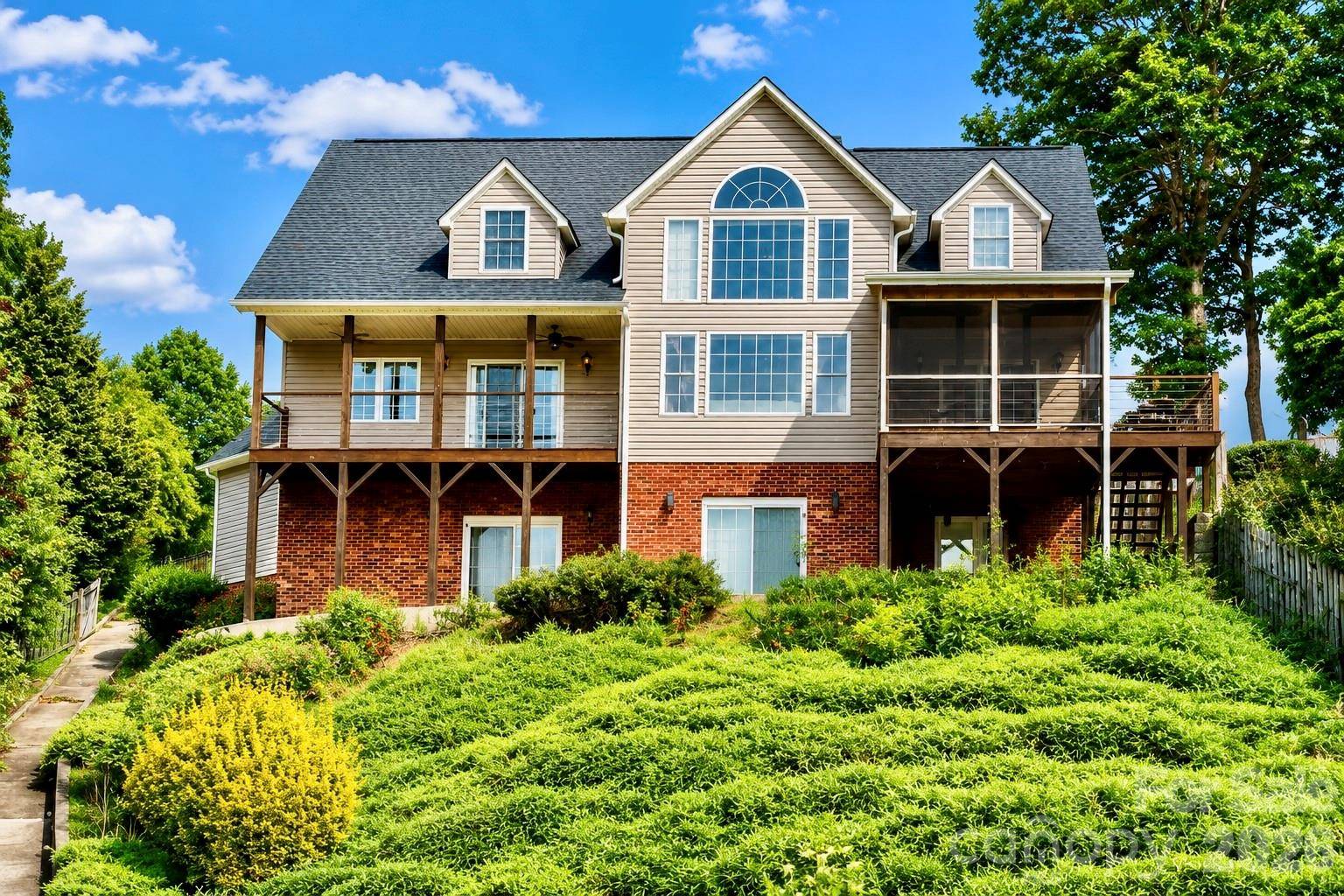 501 Lake Club DR, Nebo, NC 28761