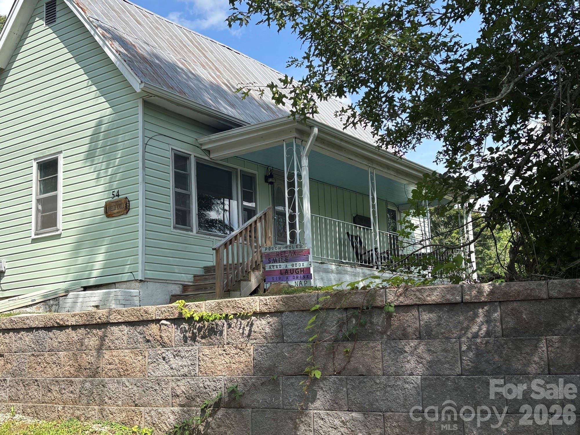 54 Jaimes LN, Bakersville, NC 28705