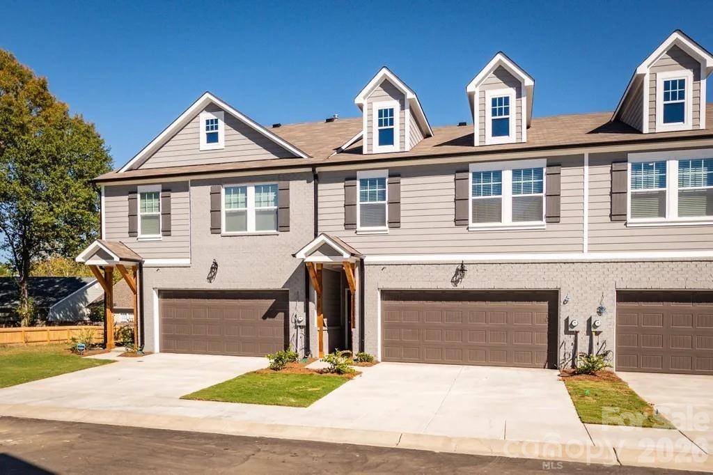312 Cannamela DR, Pineville, NC 28134
