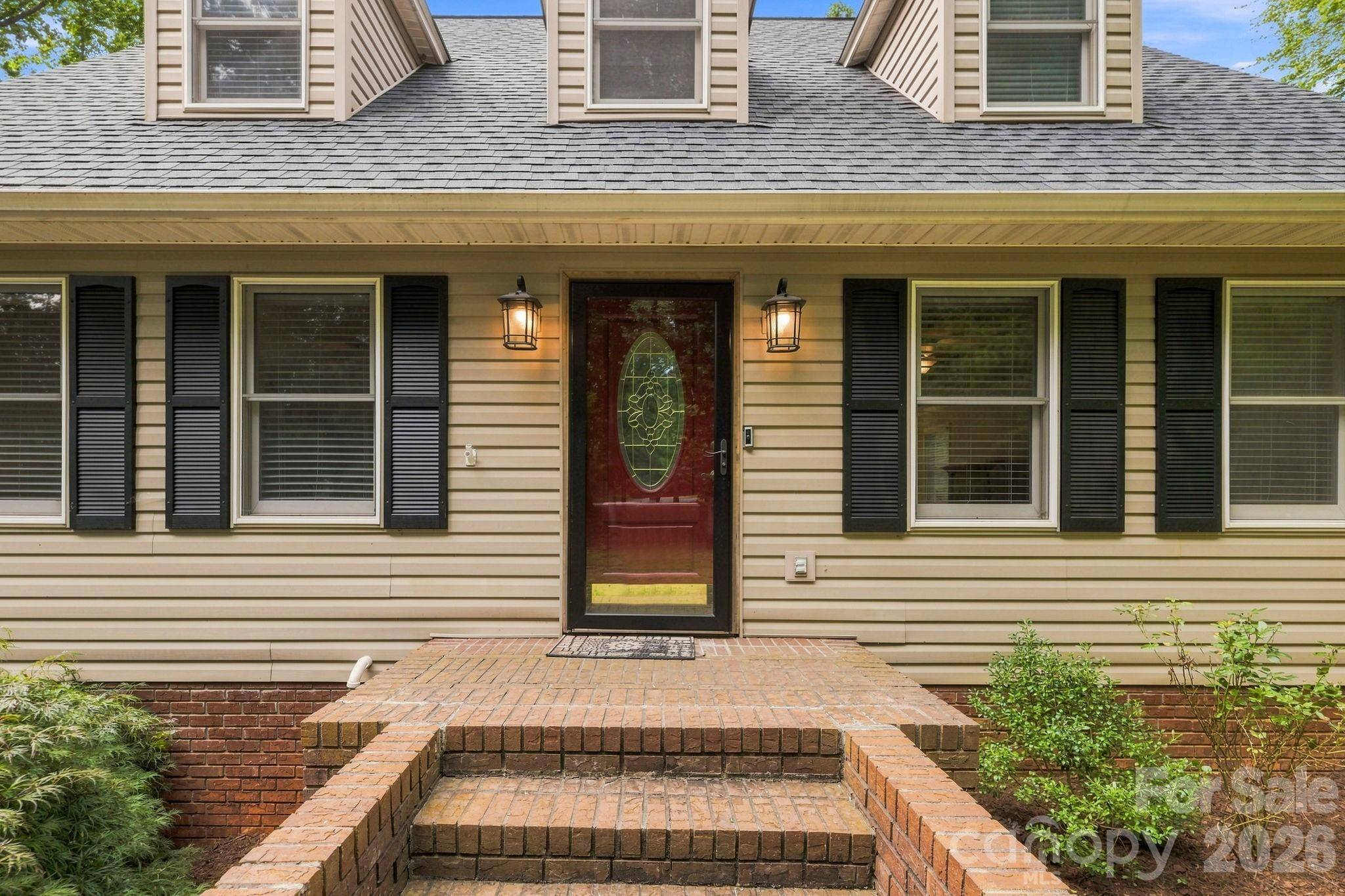 505 Pole Creasman RD, Asheville, NC 28806