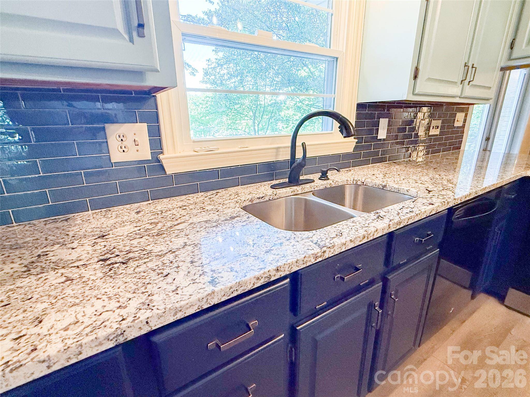 316 Hudson DR, Harrisburg, NC 28075