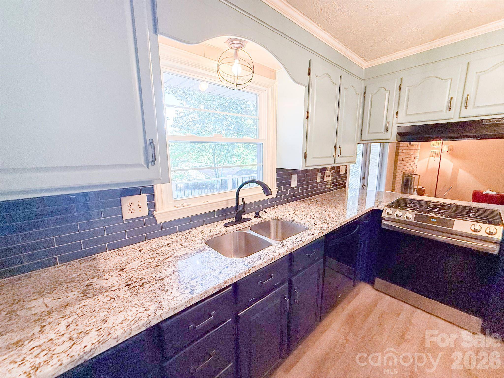 316 Hudson DR, Harrisburg, NC 28075