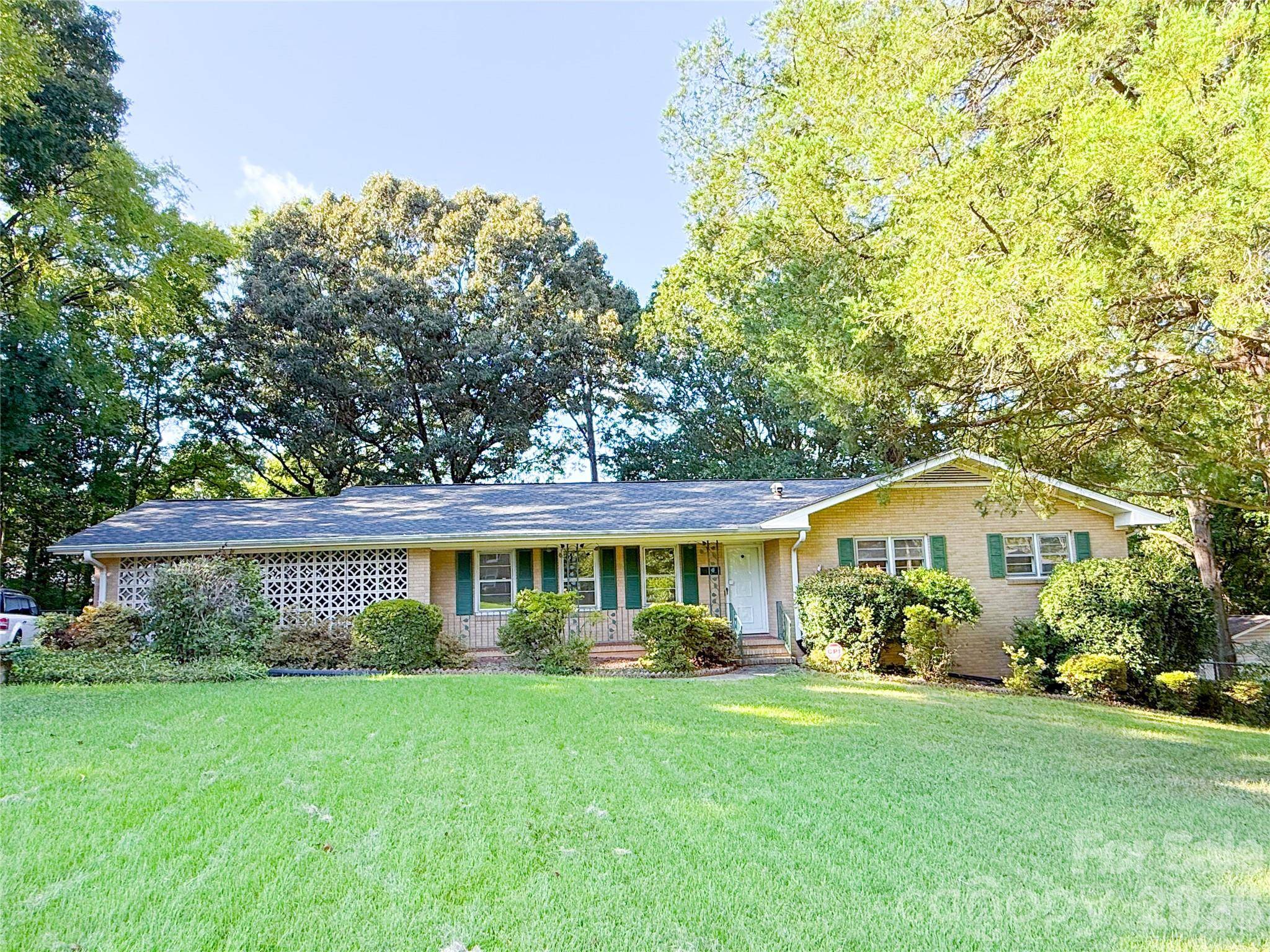 316 Hudson DR, Harrisburg, NC 28075